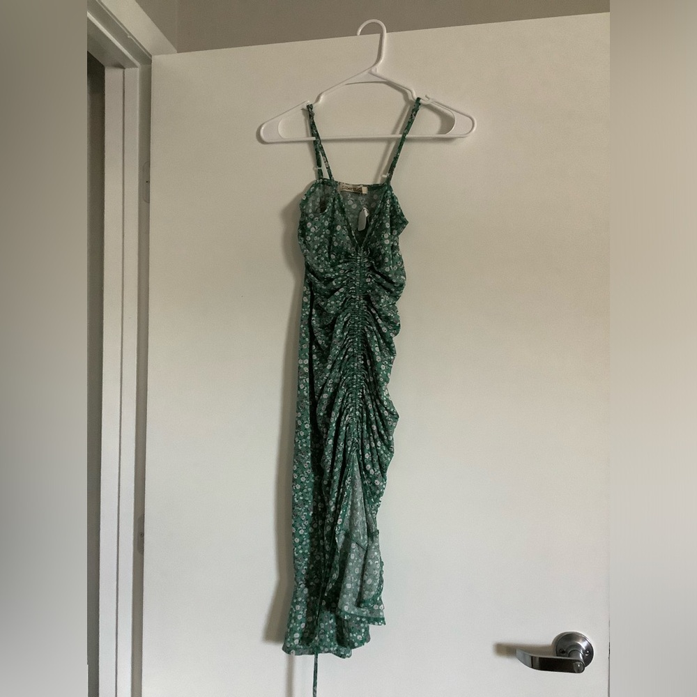 Green Curvy Dress